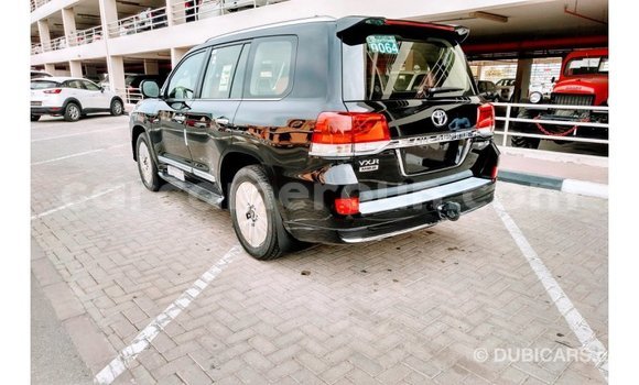 Acheter Import Voiture Toyota Land Cruiser Noir à Import - Dubai, Adamawa Acheter Import Voiture Toyota Land Cruiser Noir à Import - Dubai, Adamawa