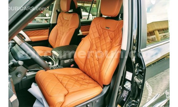 Acheter Import Voiture Toyota Land Cruiser Noir à Import - Dubai, Adamawa Acheter Import Voiture Toyota Land Cruiser Noir à Import - Dubai, Adamawa