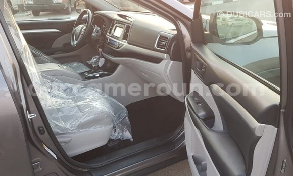 Acheter Import Voiture Toyota Highlander Autre à Import - Dubai, Adamawa Acheter Import Voiture Toyota Highlander Autre à Import - Dubai, Adamawa