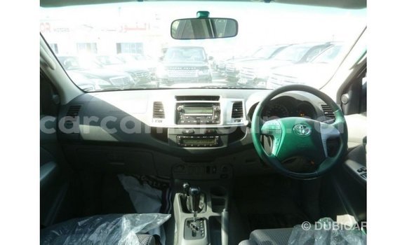 Sayi Imported Toyota Hilux White Mota in Import - Dubai a Adamawa Sayi Imported Toyota Hilux White Mota in Import - Dubai a Adamawa