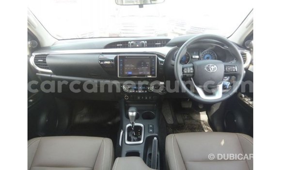 Acheter Import Voiture Toyota Hilux Noir à Import - Dubai, Adamawa Acheter Import Voiture Toyota Hilux Noir à Import - Dubai, Adamawa