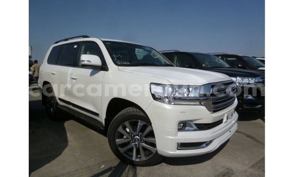 Buy Import Toyota Land Cruiser White Car in Import - Dubai in Adamawa Buy Import Toyota Land Cruiser White Car in Import - Dubai in Adamawa