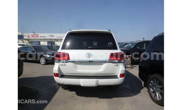 Buy Import Toyota Land Cruiser White Car in Import - Dubai in Adamawa Buy Import Toyota Land Cruiser White Car in Import - Dubai in Adamawa