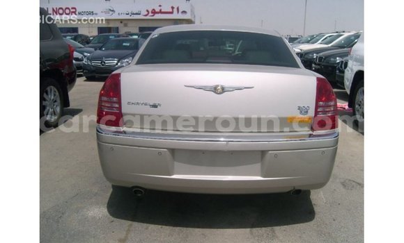 Acheter Import Voiture Chrysler 300 Beige à Import - Dubai, Adamawa Acheter Import Voiture Chrysler 300 Beige à Import - Dubai, Adamawa