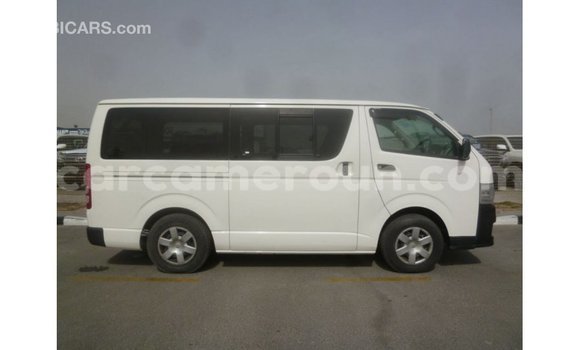 Acheter Import Voiture Toyota Hiace Blanc à Import - Dubai, Adamawa Acheter Import Voiture Toyota Hiace Blanc à Import - Dubai, Adamawa