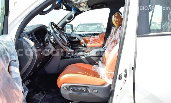 Sayi Imported Lexus LX White Mota in Import - Dubai a Adamawa Sayi Imported Lexus LX White Mota in Import - Dubai a Adamawa