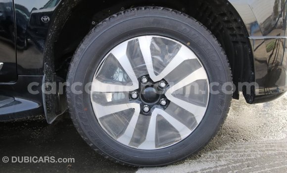 Acheter Import Voiture Toyota Land Cruiser Noir à Import - Dubai, Adamawa Acheter Import Voiture Toyota Land Cruiser Noir à Import - Dubai, Adamawa