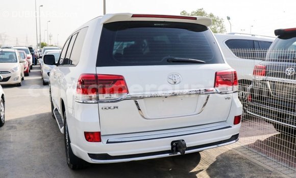 Buy Import Toyota Land Cruiser White Car in Import - Dubai in Adamawa Buy Import Toyota Land Cruiser White Car in Import - Dubai in Adamawa