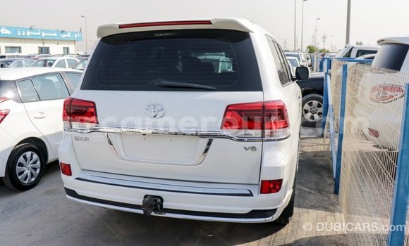 Buy Import Toyota Land Cruiser White Car in Import - Dubai in Adamawa Buy Import Toyota Land Cruiser White Car in Import - Dubai in Adamawa