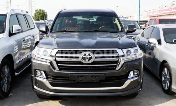 Acheter Import Voiture Toyota Land Cruiser Noir à Import - Dubai, Adamawa Acheter Import Voiture Toyota Land Cruiser Noir à Import - Dubai, Adamawa