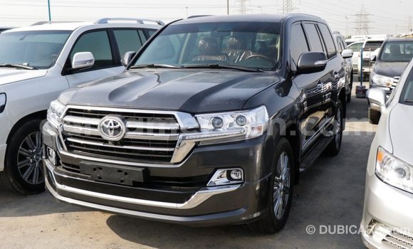 Acheter Import Voiture Toyota Land Cruiser Noir à Import - Dubai, Adamawa Acheter Import Voiture Toyota Land Cruiser Noir à Import - Dubai, Adamawa