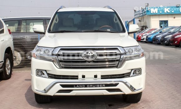 Buy Import Toyota Land Cruiser White Car in Import - Dubai in Adamawa Buy Import Toyota Land Cruiser White Car in Import - Dubai in Adamawa