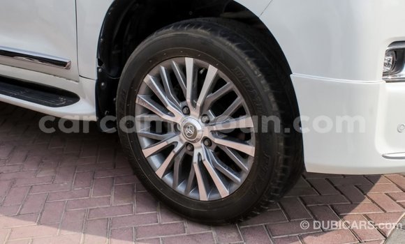 Buy Import Toyota Land Cruiser White Car in Import - Dubai in Adamawa Buy Import Toyota Land Cruiser White Car in Import - Dubai in Adamawa