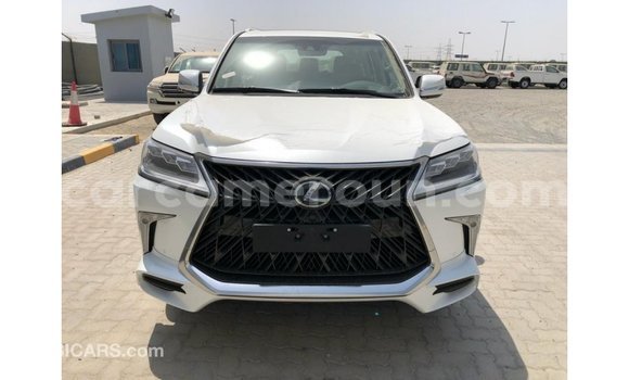 Sayi Imported Lexus LX White Mota in Import - Dubai a Adamawa Sayi Imported Lexus LX White Mota in Import - Dubai a Adamawa