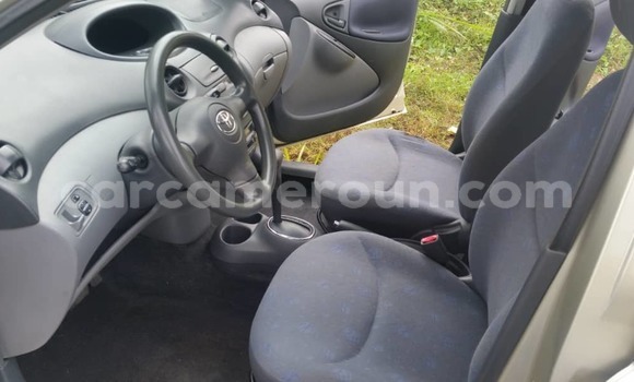 Acheter Occasion Voiture Toyota Yaris Gris à Yaoundé, Central Cameroon Acheter Occasion Voiture Toyota Yaris Gris à Yaoundé, Central Cameroon
