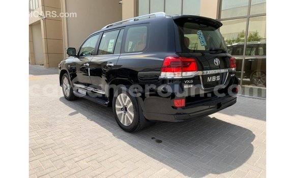 Acheter Import Voiture Toyota Land Cruiser Noir à Import - Dubai, Adamawa Acheter Import Voiture Toyota Land Cruiser Noir à Import - Dubai, Adamawa