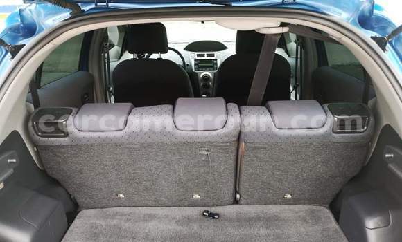 Sayi Na hannu Toyota Yaris Blue Mota in Douala a Ƙasar Kamaru Sayi Na hannu Toyota Yaris Blue Mota in Douala a Ƙasar Kamaru