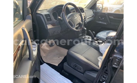 Acheter Import Voiture Mitsubishi Pajero Noir à Import - Dubai, Adamawa Acheter Import Voiture Mitsubishi Pajero Noir à Import - Dubai, Adamawa