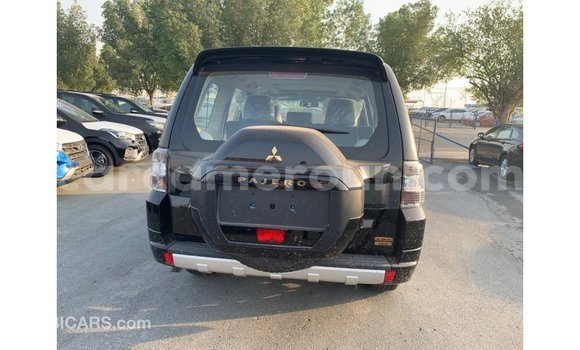 Acheter Import Voiture Mitsubishi Pajero Noir à Import - Dubai, Adamawa Acheter Import Voiture Mitsubishi Pajero Noir à Import - Dubai, Adamawa