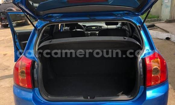 Sayi Na hannu Toyota Runx Blue Mota in Douala a Ƙasar Kamaru Sayi Na hannu Toyota Runx Blue Mota in Douala a Ƙasar Kamaru