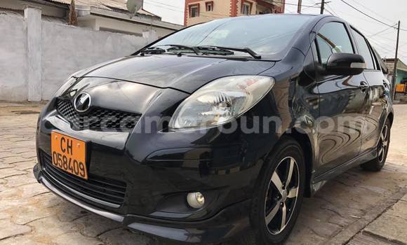 Sayi Na hannu Toyota Yaris Brown Mota in Douala a Ƙasar Kamaru Sayi Na hannu Toyota Yaris Brown Mota in Douala a Ƙasar Kamaru