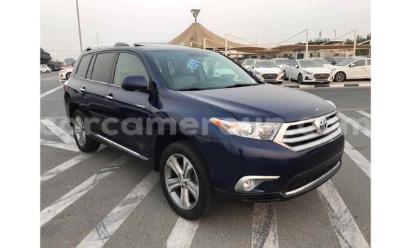 Acheter Import Voiture Toyota Highlander Bleu à Import - Dubai, Adamawa Acheter Import Voiture Toyota Highlander Bleu à Import - Dubai, Adamawa