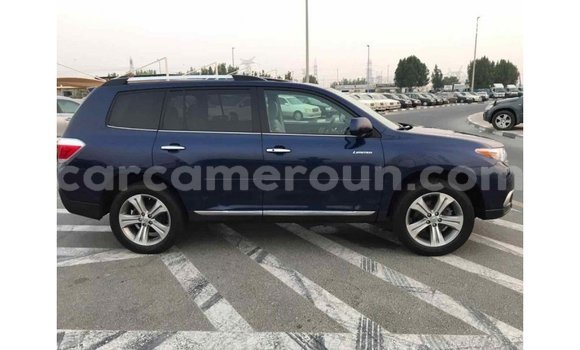 Acheter Import Voiture Toyota Highlander Bleu à Import - Dubai, Adamawa Acheter Import Voiture Toyota Highlander Bleu à Import - Dubai, Adamawa
