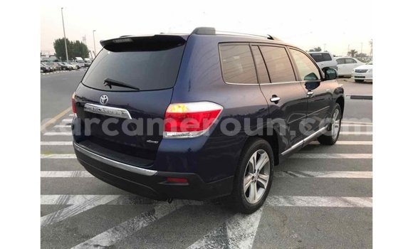 Acheter Import Voiture Toyota Highlander Bleu à Import - Dubai, Adamawa Acheter Import Voiture Toyota Highlander Bleu à Import - Dubai, Adamawa