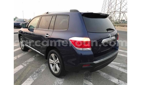 Acheter Import Voiture Toyota Highlander Bleu à Import - Dubai, Adamawa Acheter Import Voiture Toyota Highlander Bleu à Import - Dubai, Adamawa