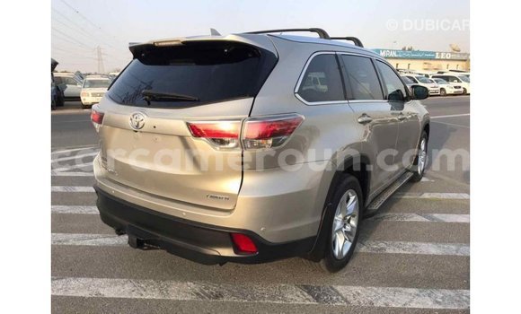 Sayi Imported Toyota Highlander M Mota in Import - Dubai a Adamawa Sayi Imported Toyota Highlander M Mota in Import - Dubai a Adamawa