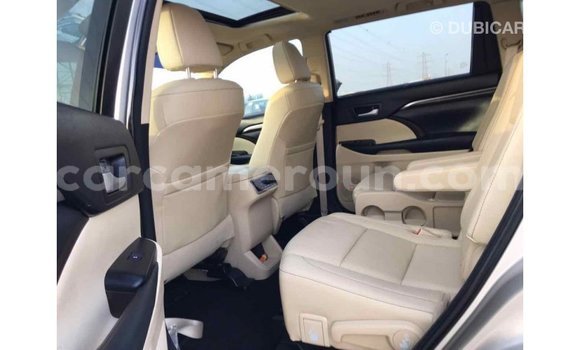 Sayi Imported Toyota Highlander M Mota in Import - Dubai a Adamawa Sayi Imported Toyota Highlander M Mota in Import - Dubai a Adamawa