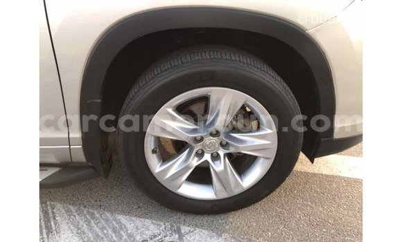 Sayi Imported Toyota Highlander M Mota in Import - Dubai a Adamawa Sayi Imported Toyota Highlander M Mota in Import - Dubai a Adamawa