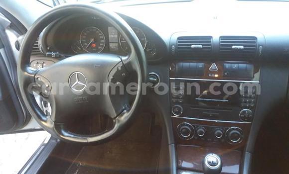 Sayi Na hannu Mercedes‒Benz 230 Sauran Mota in Douala a Ƙasar Kamaru Sayi Na hannu Mercedes‒Benz 230 Sauran Mota in Douala a Ƙasar Kamaru