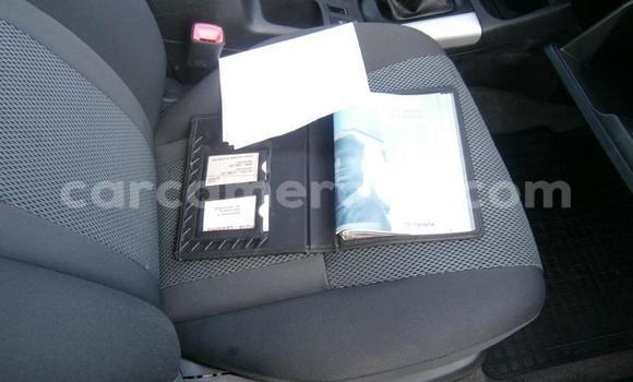 Sayi Na hannu Toyota RAV4 Sauran Mota in Douala a Ƙasar Kamaru Sayi Na hannu Toyota RAV4 Sauran Mota in Douala a Ƙasar Kamaru