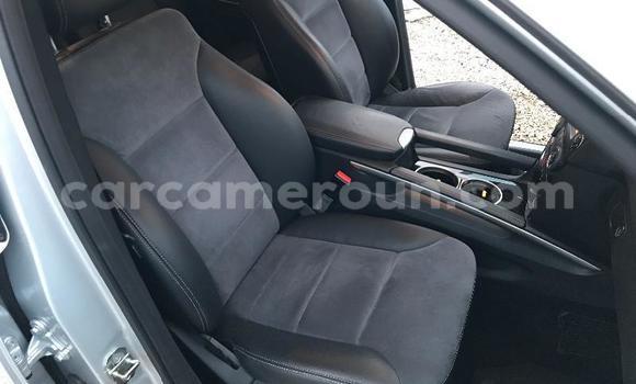 Sayi Na hannu Mercedes‒Benz ML–Class Sauran Mota in Douala a Ƙasar Kamaru Sayi Na hannu Mercedes‒Benz ML–Class Sauran Mota in Douala a Ƙasar Kamaru