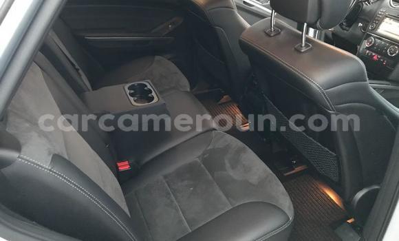 Sayi Na hannu Mercedes‒Benz ML–Class Sauran Mota in Douala a Ƙasar Kamaru Sayi Na hannu Mercedes‒Benz ML–Class Sauran Mota in Douala a Ƙasar Kamaru