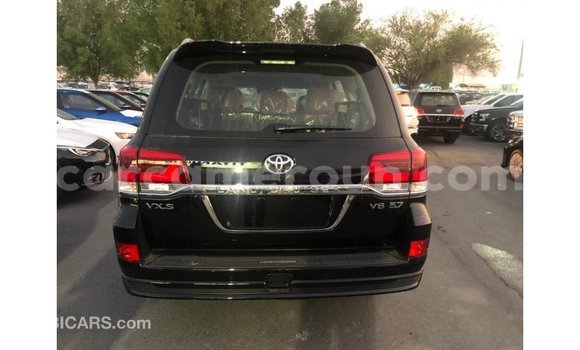 Acheter Import Voiture Toyota Land Cruiser Noir à Import - Dubai, Adamawa Acheter Import Voiture Toyota Land Cruiser Noir à Import - Dubai, Adamawa