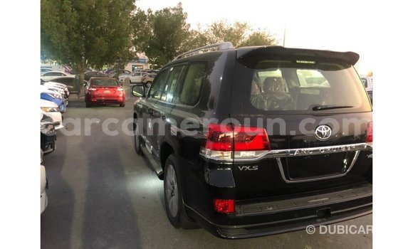 Acheter Import Voiture Toyota Land Cruiser Noir à Import - Dubai, Adamawa Acheter Import Voiture Toyota Land Cruiser Noir à Import - Dubai, Adamawa