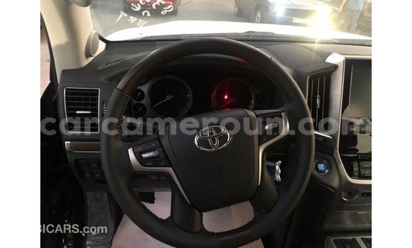 Acheter Import Voiture Toyota Land Cruiser Noir à Import - Dubai, Adamawa Acheter Import Voiture Toyota Land Cruiser Noir à Import - Dubai, Adamawa