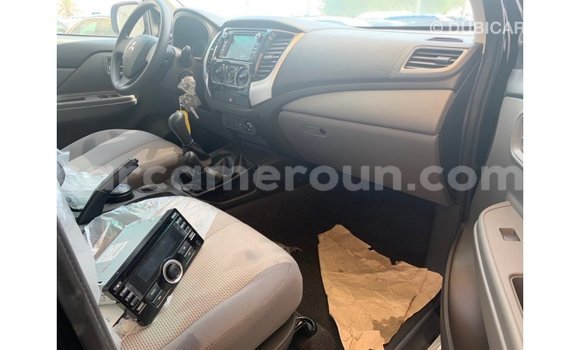 Acheter Import Voiture Mitsubishi L200 Noir à Import - Dubai, Adamawa Acheter Import Voiture Mitsubishi L200 Noir à Import - Dubai, Adamawa