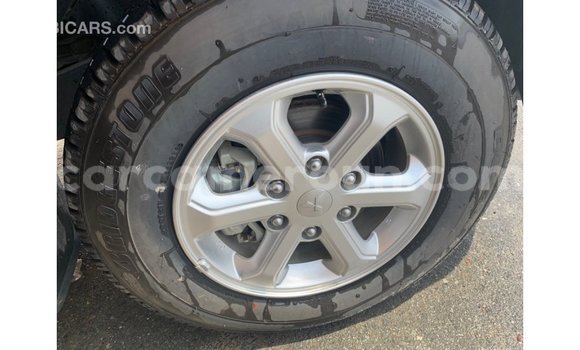 Acheter Import Voiture Mitsubishi L200 Noir à Import - Dubai, Adamawa Acheter Import Voiture Mitsubishi L200 Noir à Import - Dubai, Adamawa