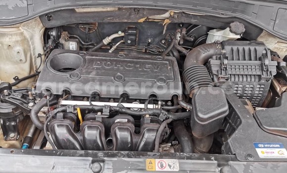 Acheter Occasion Voiture Hyundai Santa Fe Blanc à Yaoundé, Central Cameroon Acheter Occasion Voiture Hyundai Santa Fe Blanc à Yaoundé, Central Cameroon