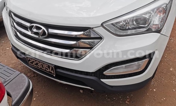 Acheter Occasion Voiture Hyundai Santa Fe Blanc à Yaoundé, Central Cameroon Acheter Occasion Voiture Hyundai Santa Fe Blanc à Yaoundé, Central Cameroon