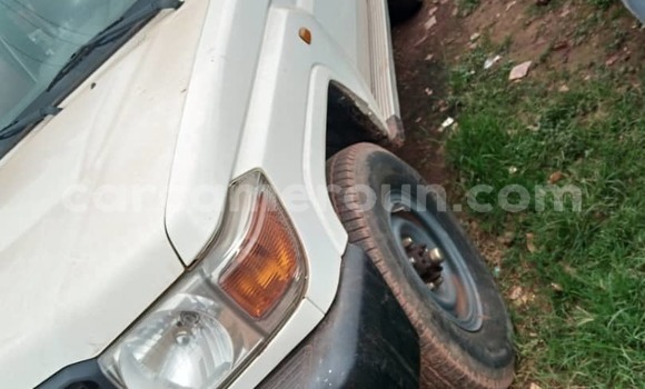 Acheter Occasion Voiture Toyota Land Cruiser Blanc à Yaoundé, Central Cameroon Acheter Occasion Voiture Toyota Land Cruiser Blanc à Yaoundé, Central Cameroon