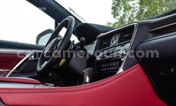 Sayi Imported Lexus RX 300 White Mota in Import - Dubai a Adamawa Sayi Imported Lexus RX 300 White Mota in Import - Dubai a Adamawa