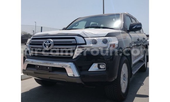 Acheter Import Voiture Toyota Land Cruiser Noir à Import - Dubai, Adamawa Acheter Import Voiture Toyota Land Cruiser Noir à Import - Dubai, Adamawa