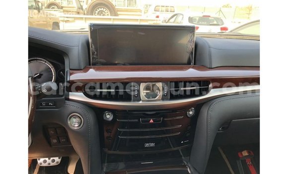 Sayi Imported Lexus LX White Mota in Import - Dubai a Adamawa Sayi Imported Lexus LX White Mota in Import - Dubai a Adamawa