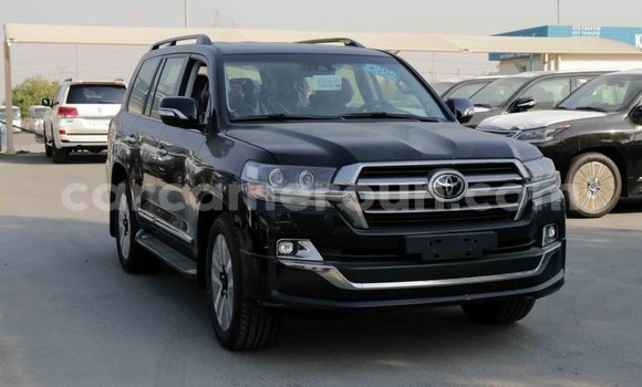 Acheter Import Voiture Toyota Land Cruiser Noir à Import - Dubai, Adamawa Acheter Import Voiture Toyota Land Cruiser Noir à Import - Dubai, Adamawa