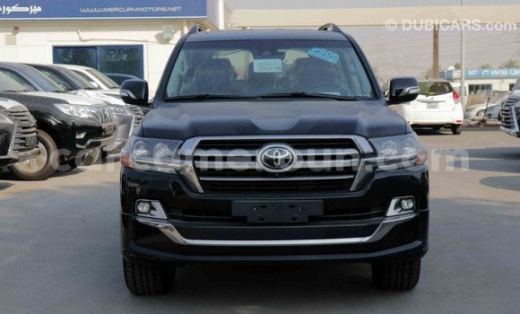 Acheter Import Voiture Toyota Land Cruiser Noir à Import - Dubai, Adamawa Acheter Import Voiture Toyota Land Cruiser Noir à Import - Dubai, Adamawa