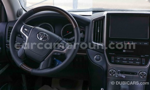 Acheter Import Voiture Toyota Land Cruiser Noir à Import - Dubai, Adamawa Acheter Import Voiture Toyota Land Cruiser Noir à Import - Dubai, Adamawa
